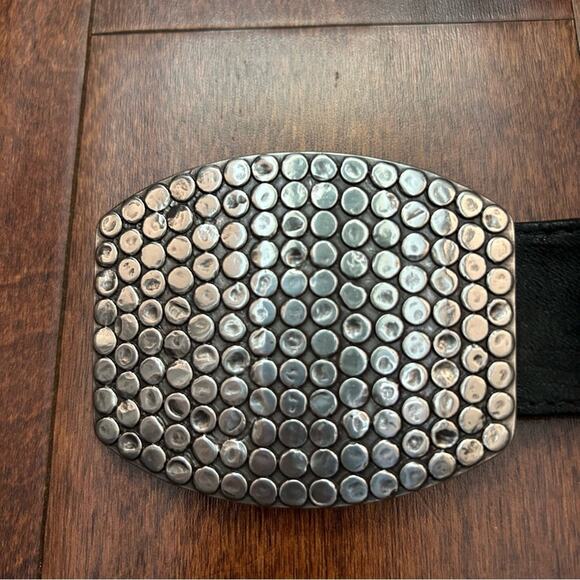 Streets Abound Black Belt with Silver Circle Textured Buckle Made in USA Size 34 - Picture 6 of 14